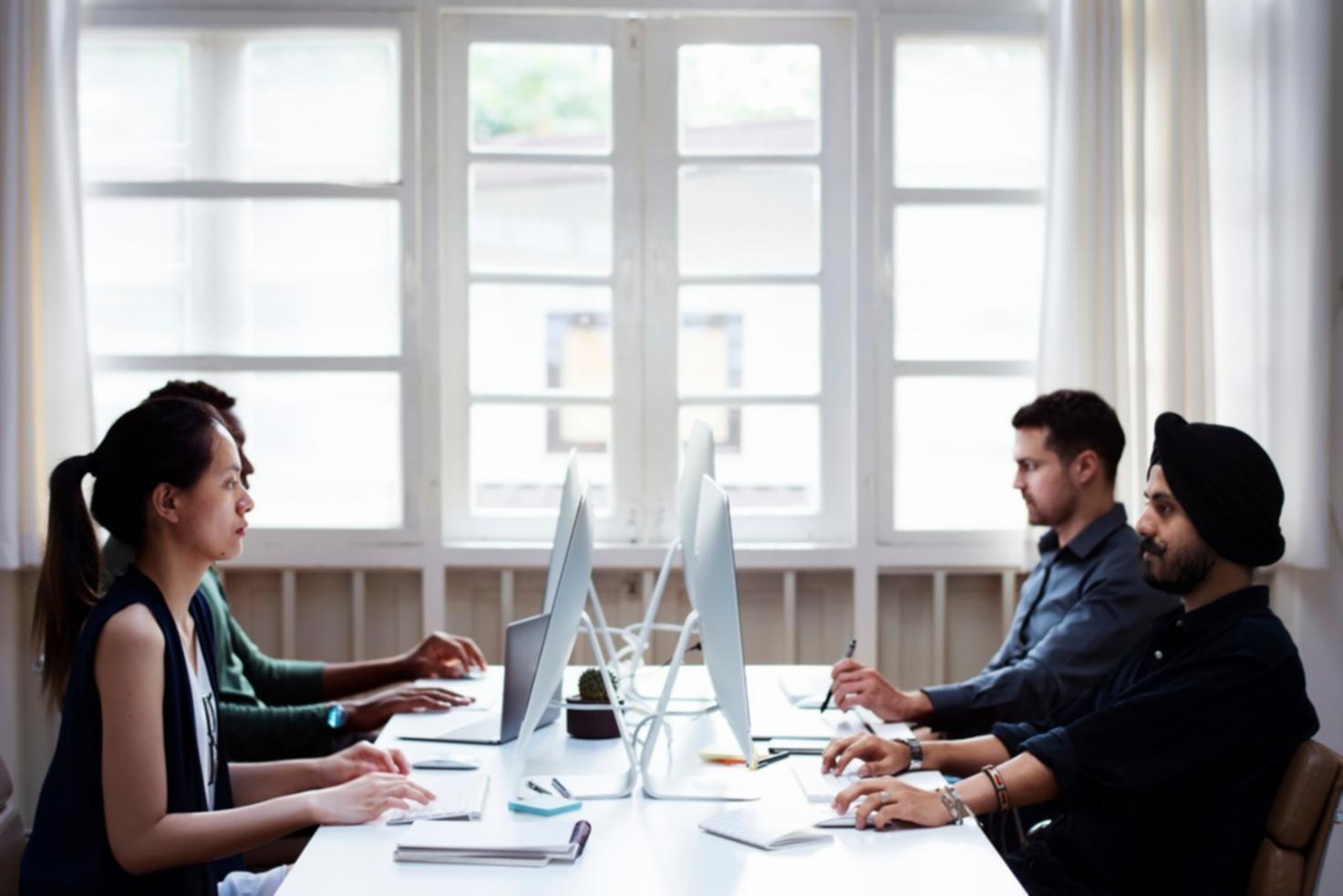 لوحة تحليل البيانات تظهر إحصائيات اللاعبين والمشاركة